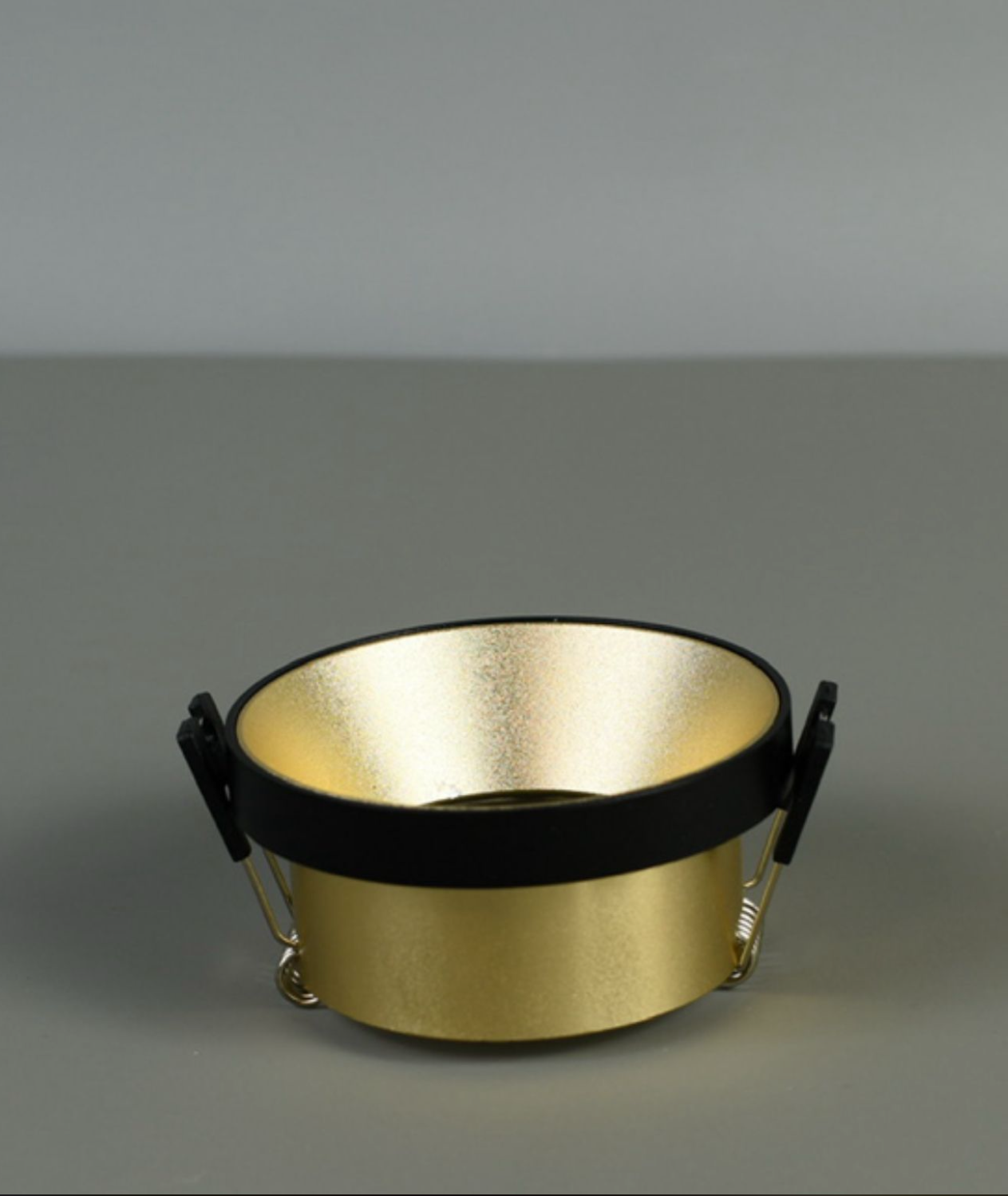 Spot encastrable en aluminum rond noir et doré DOWN-RDLA-101-R- GD/BK